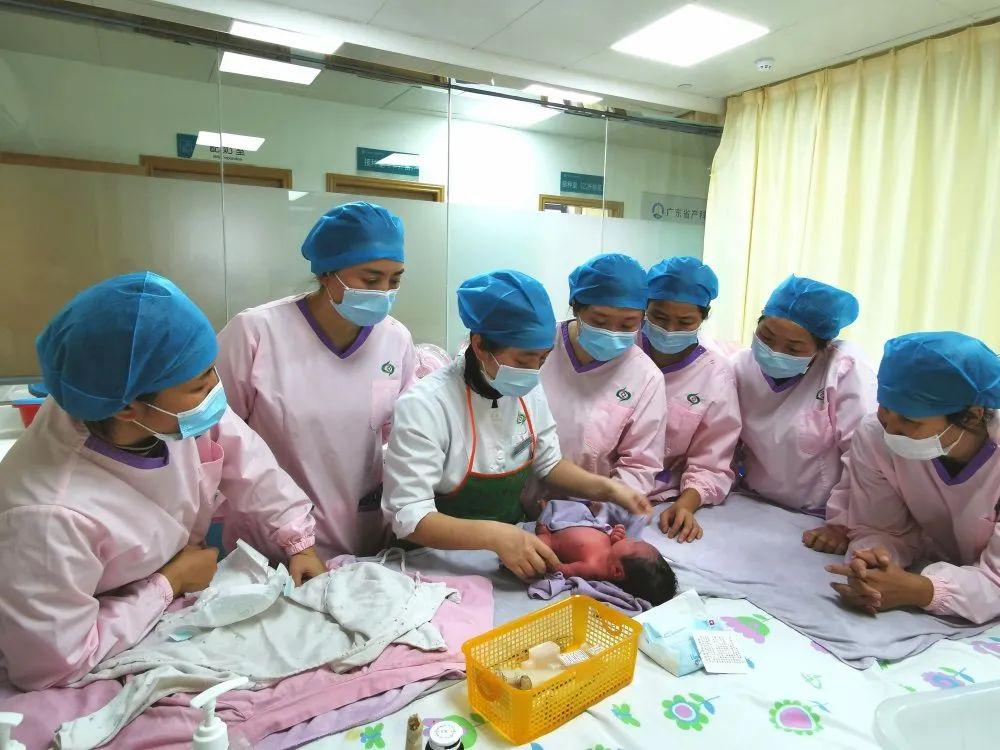 肃北妇婴监护型护送